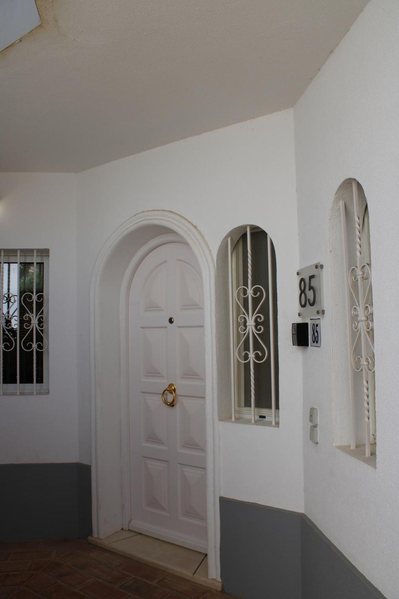 Luxury 2 Bedroom Apartment With Private Garden Almancil Exteriör bild
